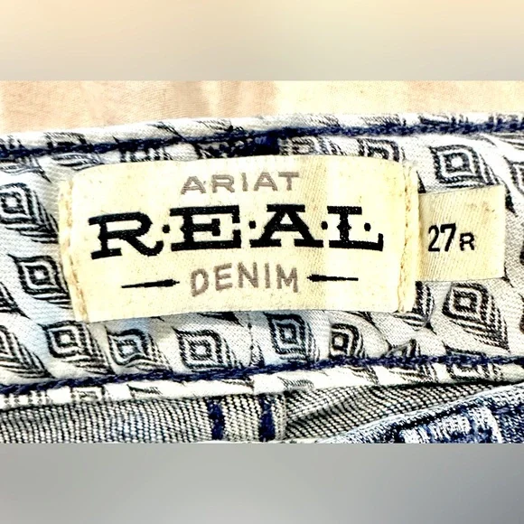 NWT Ariat High Rise Thea Flares Jeans Sz 27R - Picture 12 of 16